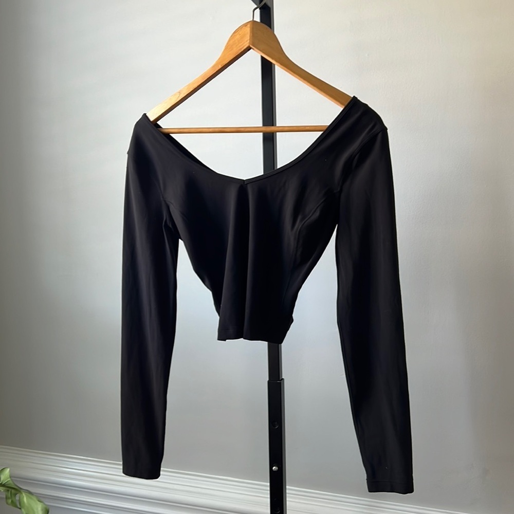 Lululemon off shoulder long sleeve top